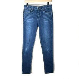 Joe's medium wash skinny leg jeans size 28 B108